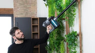 Una de las aspiradoras más potentes de Cecotec es vertical y cuesta menos de 40 euros