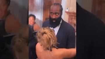 La reacción viral de James Harden cuando su novia ganó un ramo de bodas