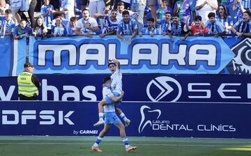 Alegría por el gol de Larrubia.