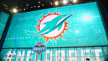 A prácticamente 24 horas de la primera ronda del evento de reclutamiento Miami podría romper las quinielas al no reclutar a un QB con su primer pick.
