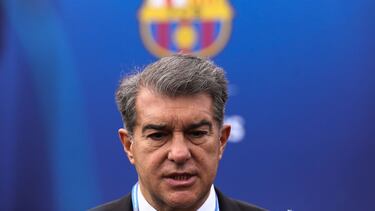 Laporta won the Barcelona presidential election and takes over a club in a financial mess, with doubts over the squad structure. Alfredo Relaño takes a look