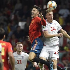 Hermoso rompe con 12 años sin un central del Atleti titular con La Roja