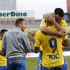 El Levante amnistía a Las Palmas