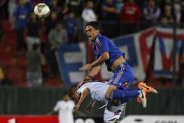 El jugador formado en Boca Juniors nunca tuvo la confianza de Marco Antonio Figueroa y sólo estuvo seis meses, con poca acción. Luego ganó la Copa Libertadores con San Lorenzo. / Photosport