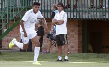 Raúl González Blanco oversaw his first game as Real Madrid Castilla against Gimnastica Segoviana at the Municipal de La Albuera.