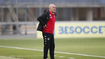 Luis C&eacute;sar, durante su etapa como t&eacute;cnico del Lugo, durante un partido.