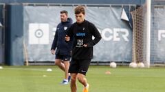 Aleix Febas en un entrenamiento del M&aacute;laga.