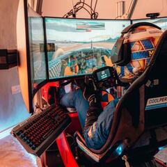 ¿El simracing es automovilismo?