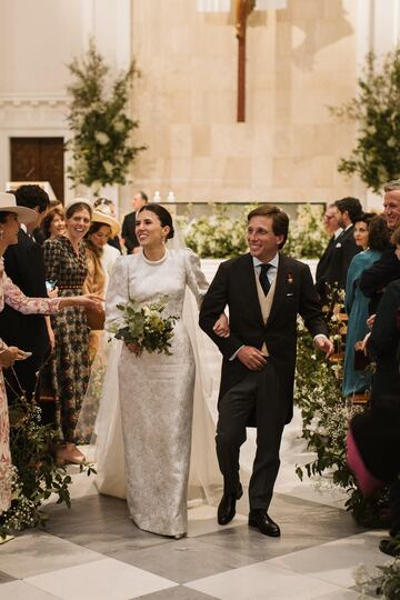 El alcalde de Madrid, José Luis Martínez-Almeida, y la sobrina segunda del Rey Felipe VI, Teresa Urquijo, contraen matrimonio en la parroquia San Francisco de Borja.