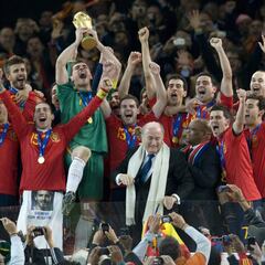 Casillas: Real Madrid, Spain's prolific 'goal unscorer' retires