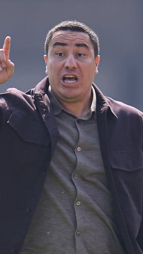 CU abuchea a Efraín Juárez