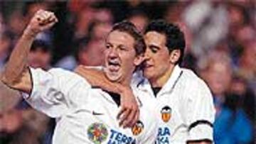 <B>INTERÉS</B>. Monchi ha entablado negociaciones con el Valencia para fichar a Mista.