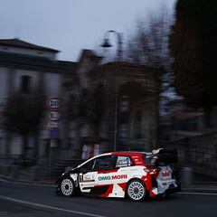 Sebastien Ogier vuela hacia su octavo título