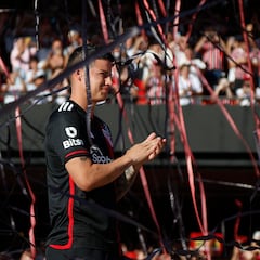 James Rodríguez, presentado a la afición de Sao Paulo en el Morumbi