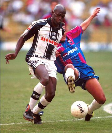 El oriundo de Sierra León llegó a México en 1995 donde jugó con la filial del Monterrey, los Coyotes. Finalmente, subió al primer equipo y anotó tres goles en 15 partidos. Finalmente fue traspasado al conjunto de Comunicaciones guatemalteco.