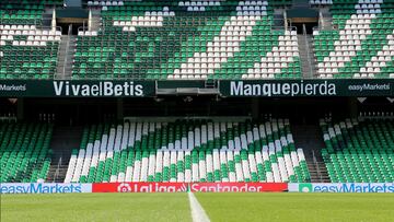 La grada del Benito Villamarín con el lema "Viva el Betis 'manque' pierda". (Real Betis)
