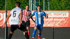 Raúl Carnero en un partido de pretemporada con el Deportivo