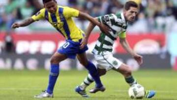 Sporting ganó 2-0 al Uniao Madeira y tomó la punta de la liga de Portugal.