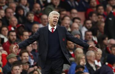 Wenger aims dig at Ronaldo: "Some people are obsessed by Ballon d'Or"