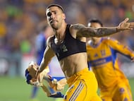 AME5735. SAN NICOLAS DE LOS GARZA (MÉXICO), 19/03/2026.- Fernando Gorriaran de Tigres celebra un gol este jueves, en un partido de octavos de final de la Copa de Campeones Concacaf entre Tigres y Cincinnati en el estadio Universitario UANL en San Nicolás de Los Garza (México). EFE/ Miguel Sierra