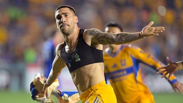AME5735. SAN NICOLAS DE LOS GARZA (MÉXICO), 19/03/2026.- Fernando Gorriaran de Tigres celebra un gol este jueves, en un partido de octavos de final de la Copa de Campeones Concacaf entre Tigres y Cincinnati en el estadio Universitario UANL en San Nicolás de Los Garza (México). EFE/ Miguel Sierra