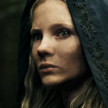 Freya Allan como Ciri.