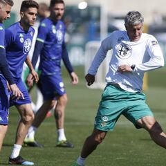 Hay debate en el Betis sobre Setién, y más para la 2019-20