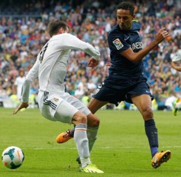 Weligton y Bale en la jugada del penalti pitado por Ayza Gámez.