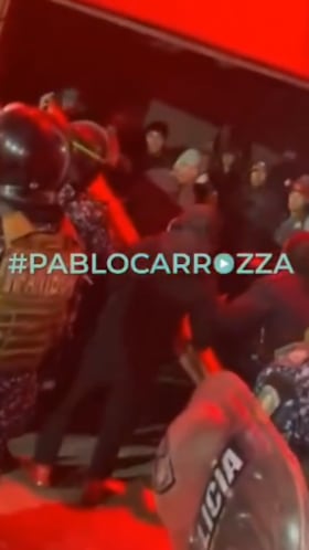 Sale a la luz un video inédito de la agresión de la barra de Independiente a los hinchas a la U y observen lo que hace la policía