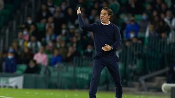 Lopetegui, durante el derbi. 