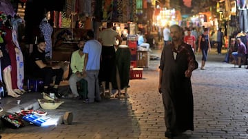 Shopkeepers wait for customers at souvenir shops at a shopping area, following the outbreak of the coronavirus disease (COVID-19), in old Cairo, Egypt July 26, 2020. Picture taken July 26, 2020. REUTERS/Amr Abdallah Dalsh