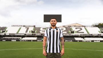 Oficial: Juan Escobar refuerza la defensa del Castellón