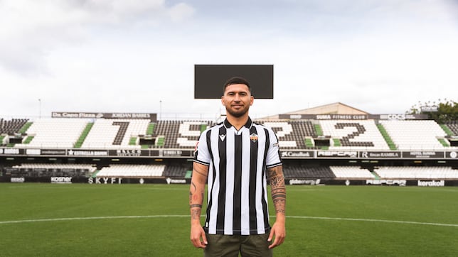 Oficial: Juan Escobar refuerza la defensa del Castellón