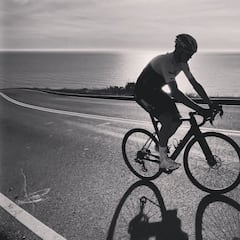 Froome muestra su descontento por usar frenos de disco