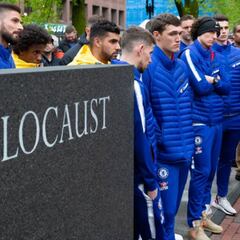 Chelsea y New England visitan Memorial del Holocausto