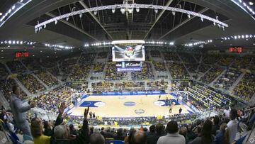 20/02/15 COPA DEL REY 2015 EN GRAN CANARIA
PARTIDO CUARTOS DE FINAL
HERBALIFE GRAN CANARIA - FIATC JOVENTUT
PABELLON GRAN CANARIA ARENA PANORAMICA VISTA GENERAL AFICIONADOS SEGUIDORES AMBIENTE
PUBLICADA 21/02/15 NA MA32 3COL