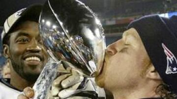 <b>INTRATABLES.</b> Este triunfo permite a Nueva Inglanterra hacerse de tres títulos de Super Bowl en cuatro temporadas, después de que en el 2002 lo ganaron al vencer 20-17 a los Rams de San Luis; en el 2004 superaron 32-29 a los Panthers de Carolina, y ahora derrotaron a los Eagles.