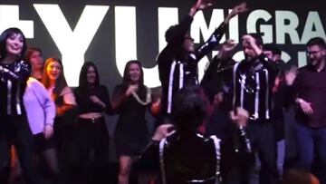 Vodafone Yu replica la Noche Vieja de 2016 en What a Movie