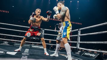 Mairis Briedis y Olek Usyk durante su combate en 2018.