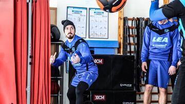 13/03/18 HECTOR HERNANDEZ JUGADOR DEL ALAVES
 ENTRENAMIENTO EN EL GIMNASIO