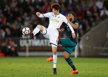 Ki Sung-yueng announces Swansea exit after relegation