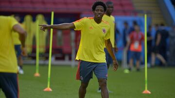 El volante colombiano terminó su contrato con el West Ham en julio de 2020 y esta sin equipo desde entonces.