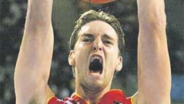 <b>VUELVE EL MATADOR. </b>Gasol repetirá esta imagen en las próximas citas de España.