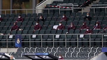 Isco, Jovic, Mariano... Zidane prefiere no recurrir a lo que tiene en el banquillo.