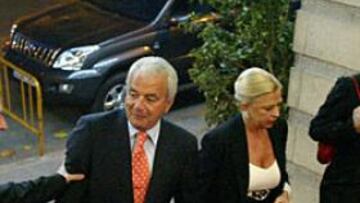 <b>DESVINCULADO. </B>Paco Roig se desvincula definitivamente del Valencia con la venta de sus acciones.