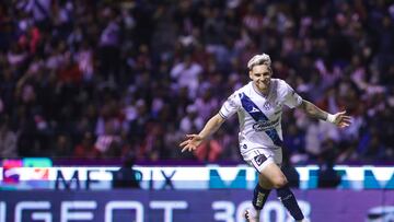 during the 14th round match between Puebla and Guadalajara as part of the Liga BBVA MX, Torneo Apertura 2024 at Cuauhtemoc Stadium on October 25, 2024 in Puebla, Mexico.