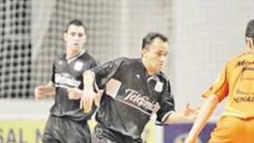 <b>UN PARTIDO EXIGENTE. </b>El Boomerang decidió el encuentro en los últimos minutos del choque.