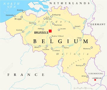 Bélgica está dividida en dos grandes regiones: Flandes y Valonia. La primera, de habla neerlandesa; la segunda, francesa. La diferencia ha motivado un sinfín de conflictos sociales y políticos a partir de la dicotomía lingüística. El problema cultural es una profunda brecha entre dos sociedades que viven a la espalda una de la otra. El 59% de la población tiene como idioma materno el holandés y el 40% el francés. Bruselas, la capital, es oficialmente bilingüe.