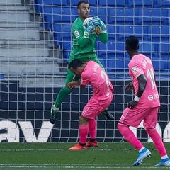 Los bermellones no saben lo que es recibir gol fuera de casa
