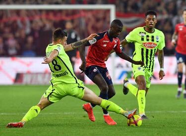 Lille sensation Nicolas Pépé set to leave - coach confirms